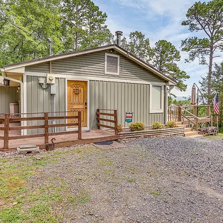 Treetop Hideaway With Lake Views And Fire Pit!-2