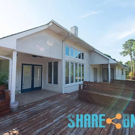 Elegant Lakefront Home W Covered Patio-3