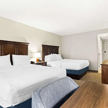 Hampton Inn Blytheville-3