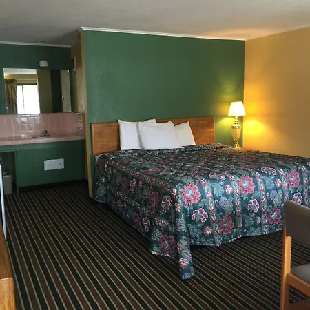 Family Budget Inn Harrison-2