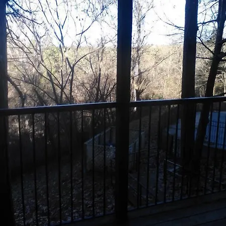 The Razorback Lodge-2