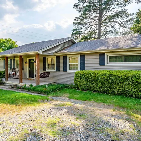 Little Rock Home < 2 Mi To Pinnacle Mountain!-2