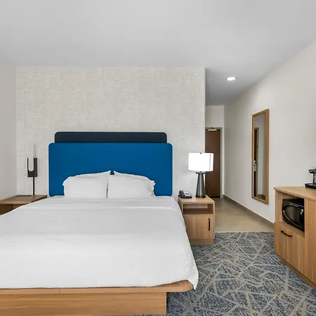 Hampton Inn - Monticello-3
