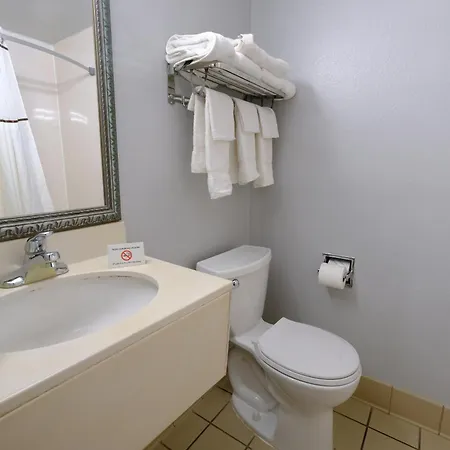 M Star Hotel Searcy-2