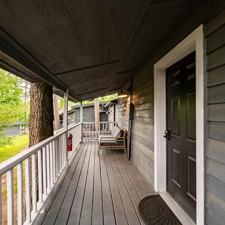 Dog‑Friendly Cabin W/ Trail-Hot Tub-Full Kitchen-2