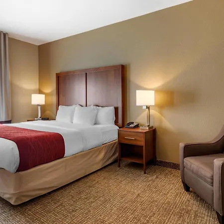 Comfort Inn & Suites Russellville I-40-3