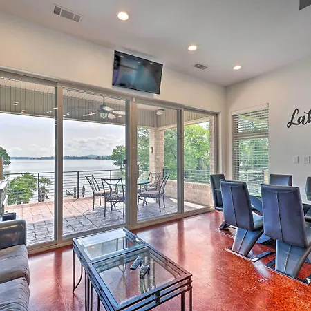 Waterfront Home ~ 4 Mi To Oaklawn Racing Casino!-2