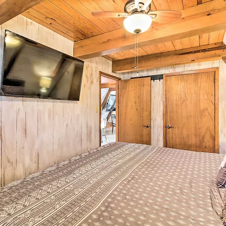 Lake Hamilton Cabin: Boating Getaway!-2