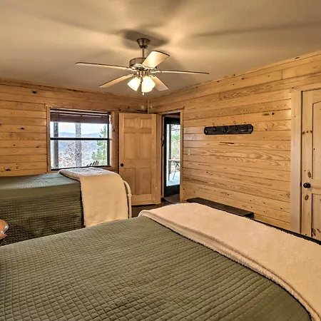 Piney Bluff Retreat With Mountain Views!-2
