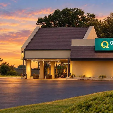 Quality Inn Blytheville-2