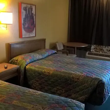 Dogwood Motel-2