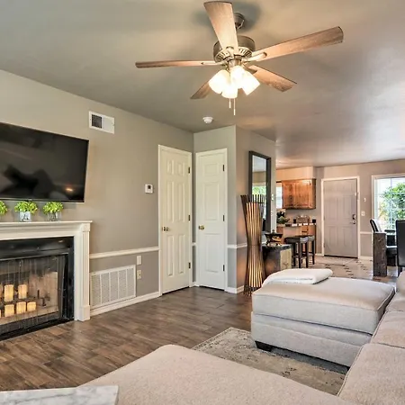 Fayetteville Home With Patio - 3 Half Mi To Downtown-2