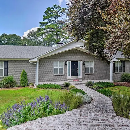Lakefront Home W/ Private Dock In Hot Springs!-2